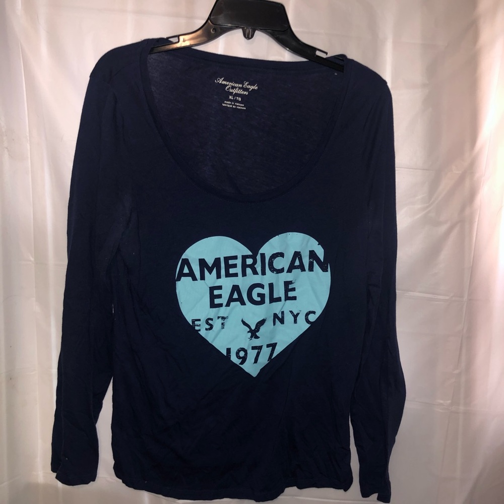 XL American Eagle long sleeve graphic t-shirt